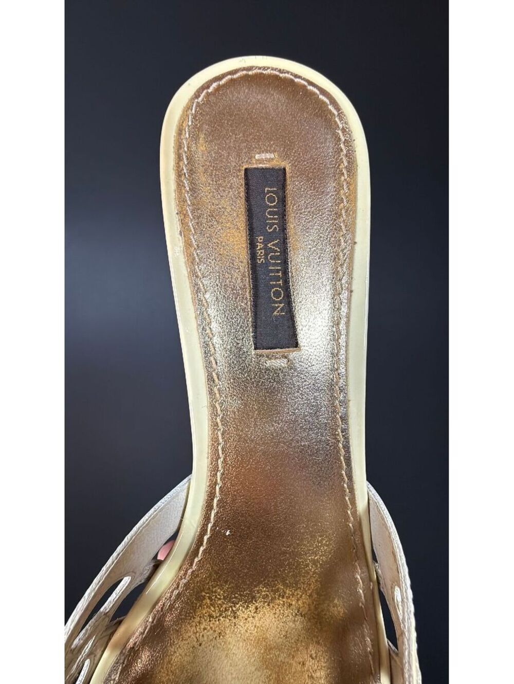Louis Vuitton Cream Cutout Mule Heel - Picture 4 of 8